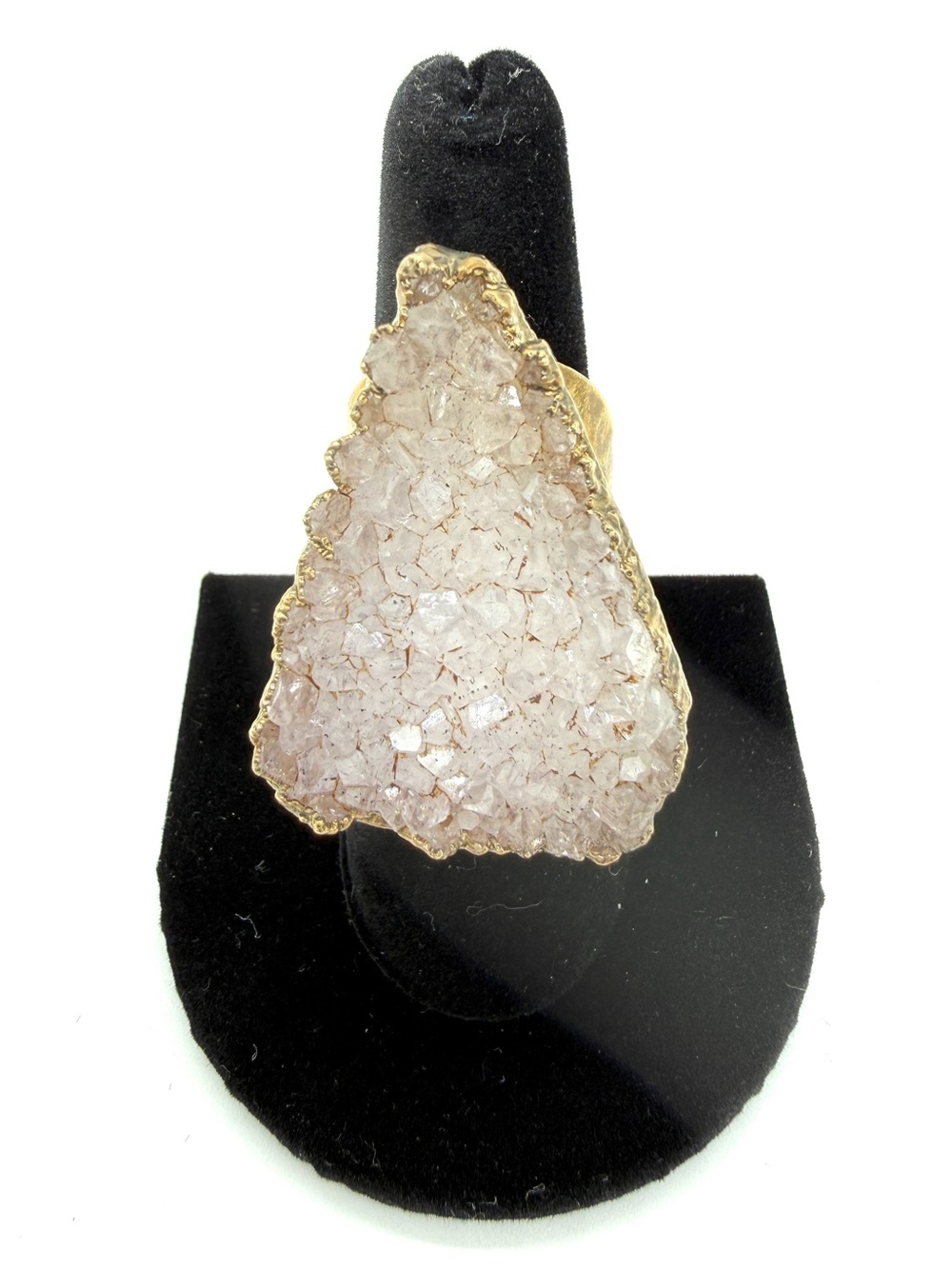 NWOT Gold-Tone Pink Druzy Statement Ring